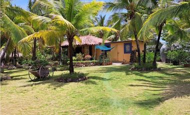 Casa Frente a Playa en Punta Barco (ID 13102) 