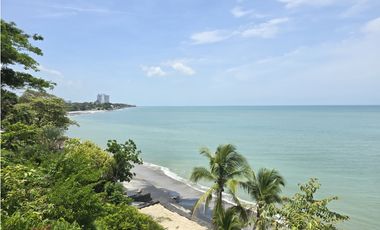 Casa Frente a Playa en Punta Barco (ID 13102) 