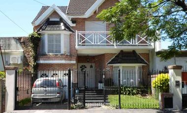 Casa en venta en Burzaco, Almirante Brown