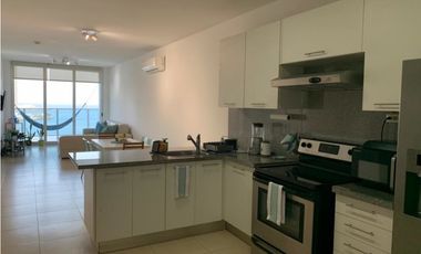 Alquilo Hermoso Apartamento en Avenida Balboa $1550