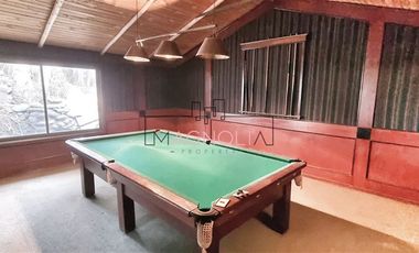Casa en venta de 8 dorm. en Pirque