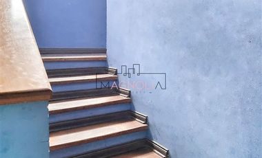 Casa en venta de 8 dorm. en Pirque