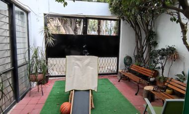 Casa en esquina en Venta en Col. Rinconada Coapa