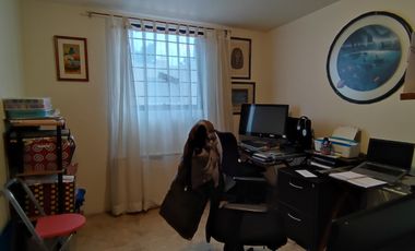 Casa en esquina en Venta en Col. Rinconada Coapa