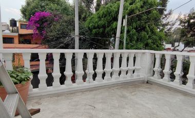 Casa en esquina en Venta en Col. Rinconada Coapa