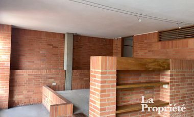 apartaestudio en arriendo en los rosales. Cod A316