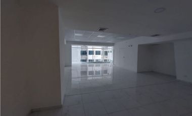 OFICINA COMERCIAL EN OBARRIO PH SORTIS BUSINESS  129 M2