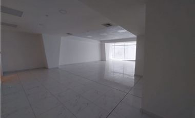 OFICINA COMERCIAL EN OBARRIO PH SORTIS BUSINESS  129 M2
