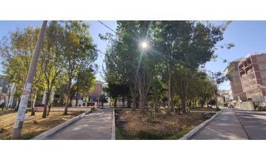 VENDO RESIDENCIA LUJOSA 330 M2 FRENTE AL PARQUE HUANCARO CUSCO