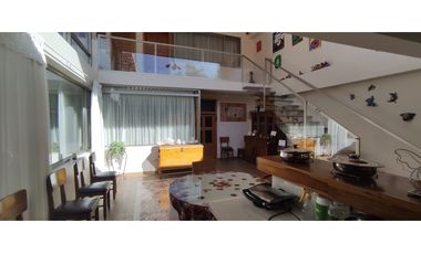 VENDO RESIDENCIA LUJOSA 330 M2 FRENTE AL PARQUE HUANCARO CUSCO