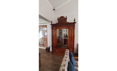 VENDO RESIDENCIA LUJOSA 330 M2 FRENTE AL PARQUE HUANCARO CUSCO