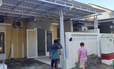 Rumah di Wisata Semanggi