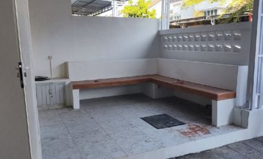 Rumah di Wisata Semanggi