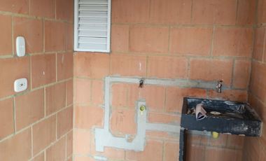 apartamento en arriendo en hogares. Cod A245