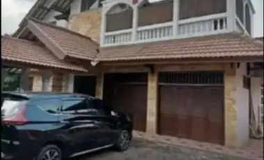 Rumah super lyas siap huni akses jalan lebar di cibubur Jakarta timur