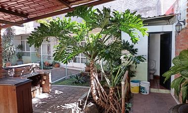 VENTA CASA CON OFICINAS Y LOCALES EN CAMELINAS MORELIA CAS 3062 MOR/RS