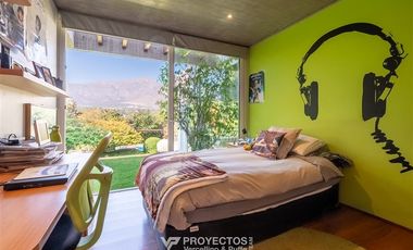 Casa en arriendo de 4 dorm. en Las Condes