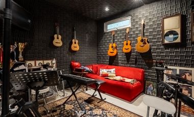 Casa en arriendo de 4 dorm. en Las Condes