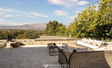 Casa en arriendo de 4 dorm. en Las Condes