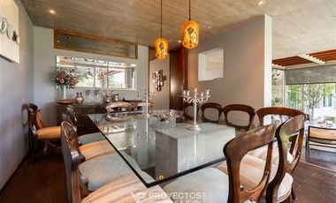 Casa en arriendo de 4 dorm. en Las Condes