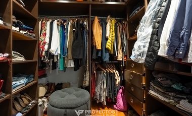 Casa en arriendo de 4 dorm. en Las Condes
