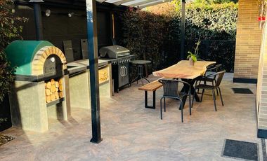 casa condominio en arriendo/venta en caminos de la carlina. Cod A4001