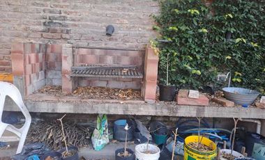 Casa en venta en Quilmes Este