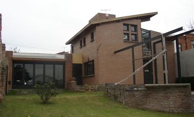 Casa en venta en Quilmes Este