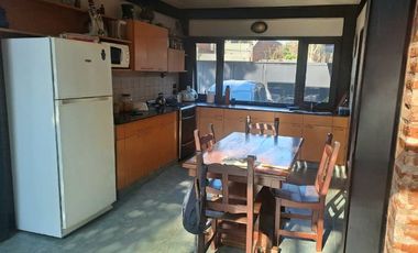 Casa en venta en Quilmes Este