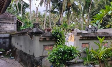 DIJUAL RUMAH LOKASI STRATEGIS COCOK BUAT VILLA KAWASAN PADANG BAI