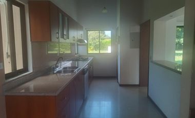 casa en venta en la morada. Cod V211