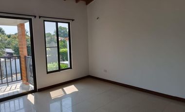 casa en venta en la morada. Cod V211