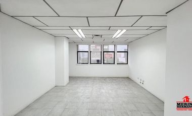 oficina en arriendo en la candelaria. Cod A4272