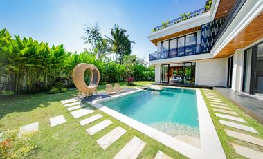 Leasehold  - Ubud Hideaway Rooftop Garden Villa with Stunning Mount Agung Views, Bali
