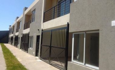 MV - Duplex venta Berazategui Centro