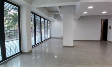 local en arriendo en el bosque. Cod A104541