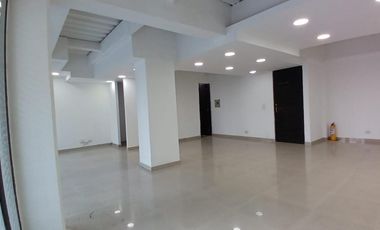 local en arriendo en el bosque. Cod A104541