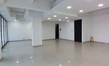 local en arriendo en el bosque. Cod A104541