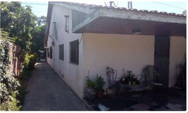 VENDO CASA 3 AMB C/DEPTO 2 AMB EN MAR DEL PLATA
