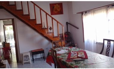 VENDO CASA 3 AMB C/DEPTO 2 AMB EN MAR DEL PLATA