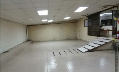 Se Vende Local Comercial 300 mts Parque Lefevre $395.000.oo