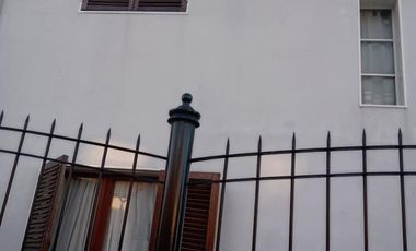 Duplex en Corimayo en barrio Policial
