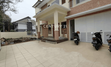 Rumah Baru Asri Di Jalan Sejahtera Bandung