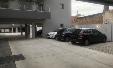 Lencke Vende - Excelente departamento 3 dormitorios c/cochera, como a estrenar