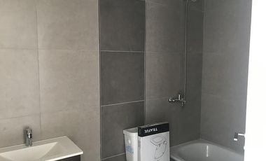 Lencke Vende - Excelente departamento 3 dormitorios c/cochera, como a estrenar