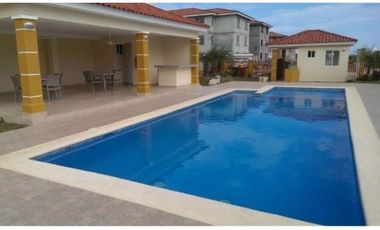 VENTA  APARTAMENTO EN LAS ACACIAS PH CANTABRIA V