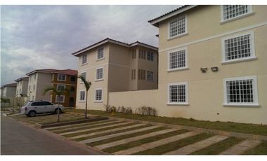 VENTA  APARTAMENTO EN LAS ACACIAS PH CANTABRIA V