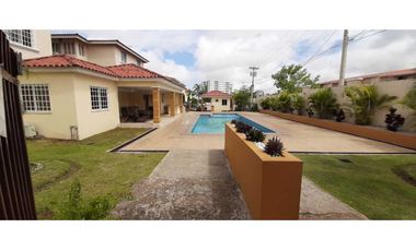 VENTA  APARTAMENTO EN LAS ACACIAS PH CANTABRIA V