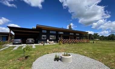 Casa nueva a minutos del Lago Ranco