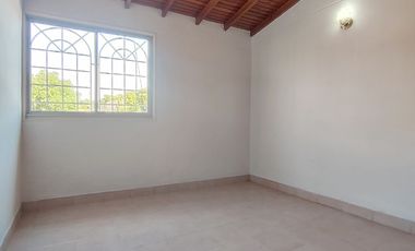casa en venta en avenida libertadores. Cod V30151